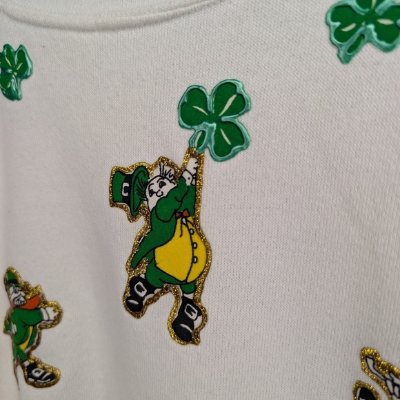 Vintage White Crew Neck Leprechaun St Patty's Day Decor Large Women Unisex - Picture 4 of 10